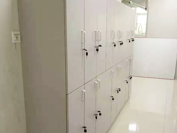 實驗室更衣柜