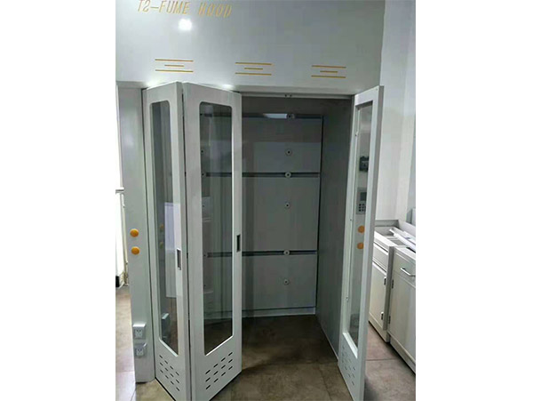 步入落地通風(fēng)柜
